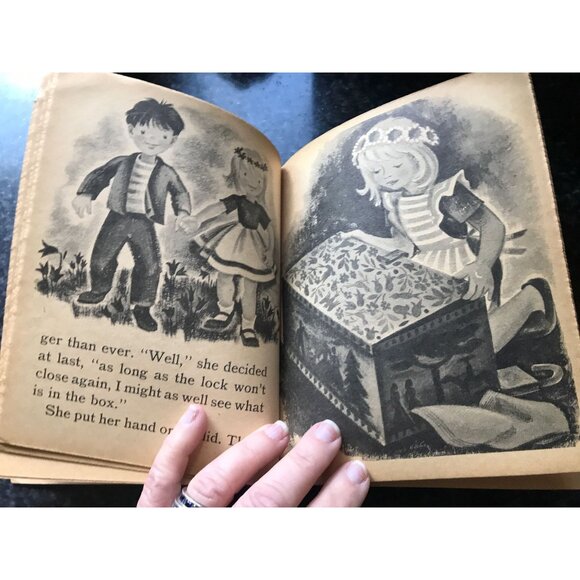 Vtg 1945 "Pandora" Children's Book A Sturdibilt Book Retold Mary Patric Sam Lowe - Picture 8 of 10
